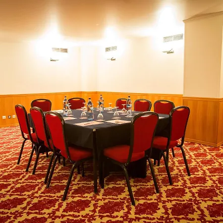 Отель Dom Pedro Marina (adults Only) 4*